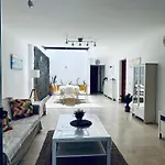 别墅 Splendid Casa Nostra, Private Pool, Wifi, Garden *